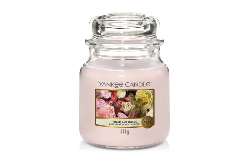 Classic Medium Fresh Cut Roses Duftlys - Yankee Candle - Innredning - Dekorasjon