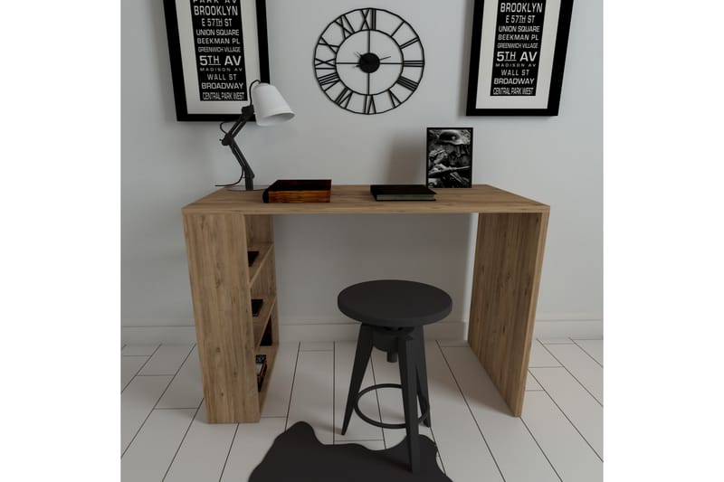 Postlethwaite Skrivebord 90 cm med Oppbevaringshyller - Valnøttsbrun - Møbler - Bord - Kontorbord - Skrivebord