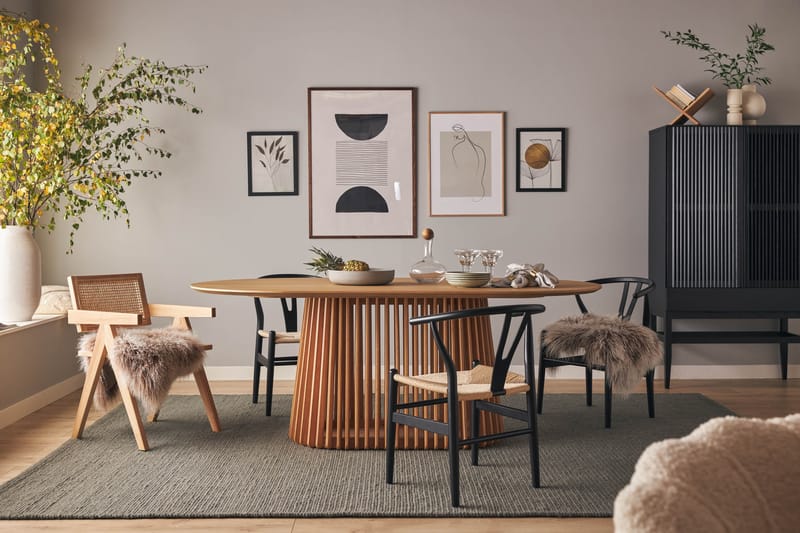 Peyra Spisebord 200 cm Ovalt Eik - Natur - Møbler - Bord - Spisebord & kjøkkenbord