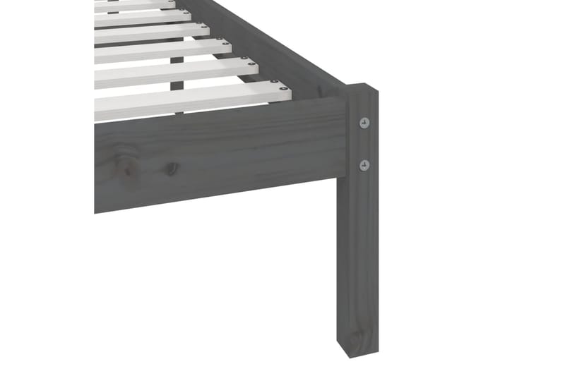 Sengeramme grå heltre furu 200x200 cm - Grå - Møbler - Senger - Sengeramme & sengestamme
